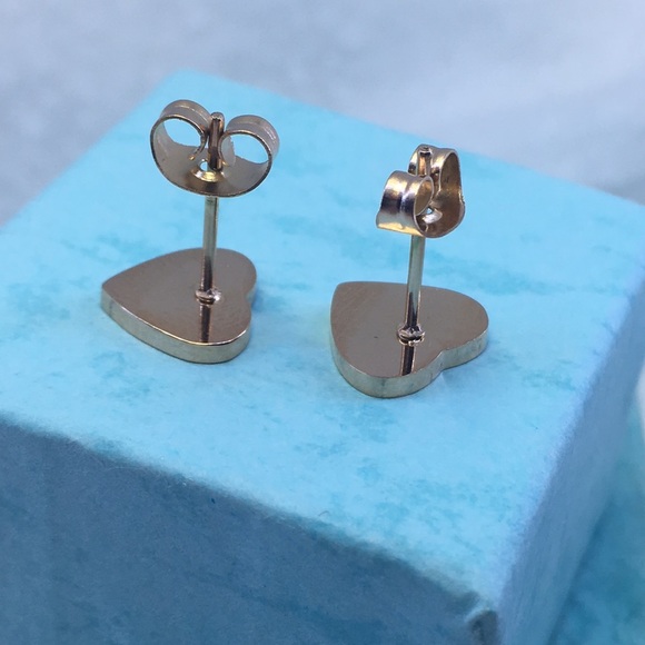 Rose gold forever love New York heart earrings - Picture 4 of 4